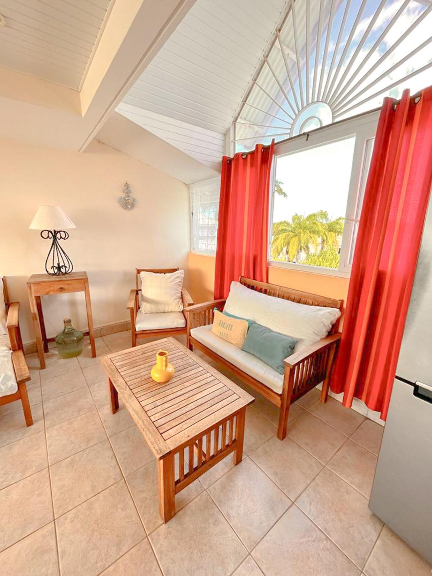 Appartement Les Yuccas, Vue Sur La Mer Et Les Montagnes Le Gosier  Εξωτερικό φωτογραφία