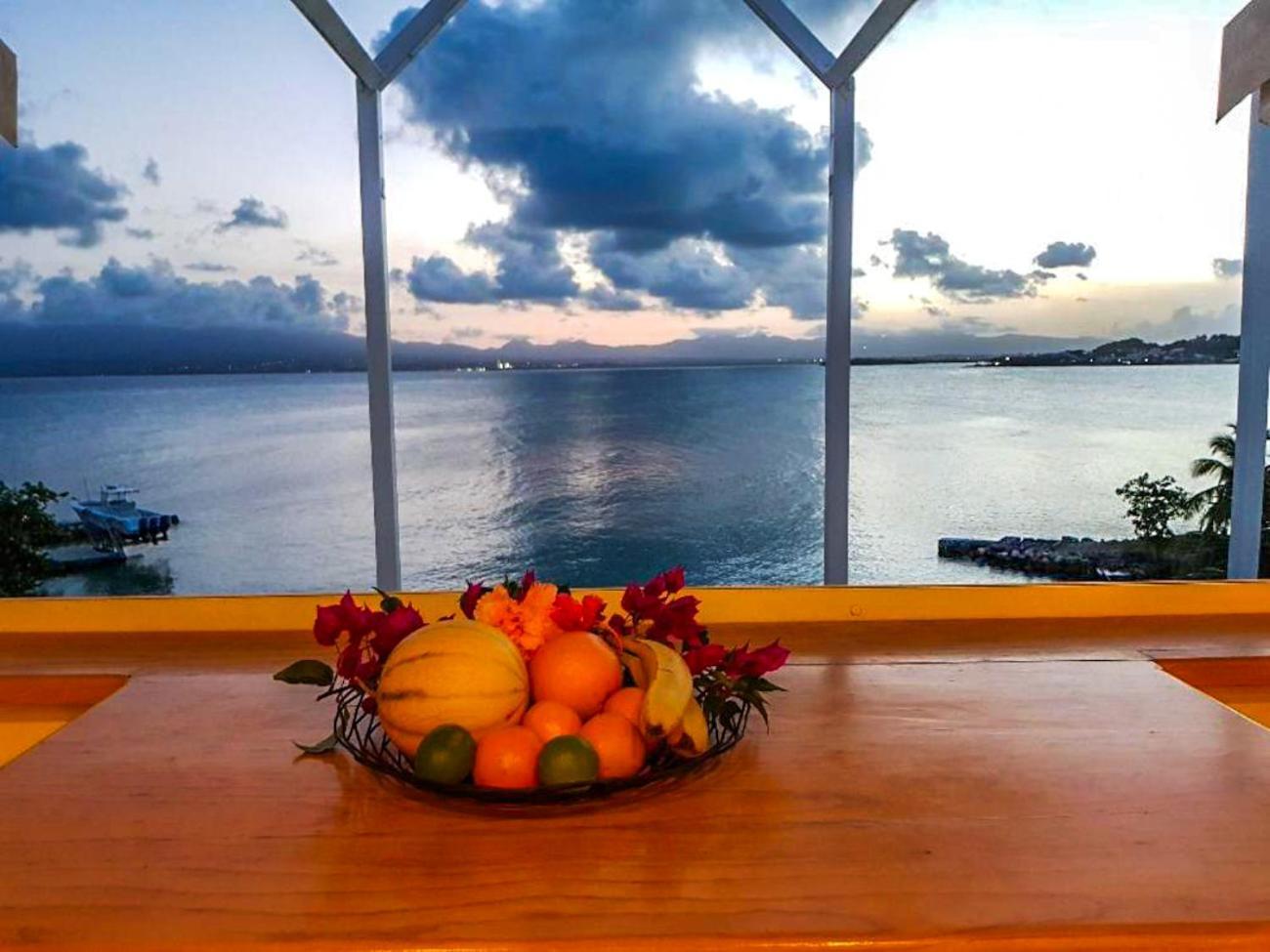 Appartement Les Yuccas, Vue Sur La Mer Et Les Montagnes Le Gosier  Εξωτερικό φωτογραφία